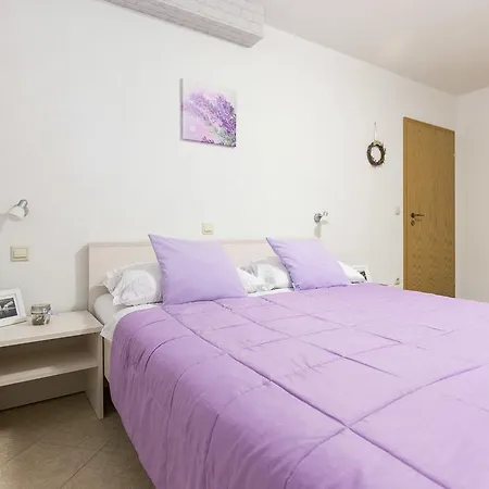Marina Apartman